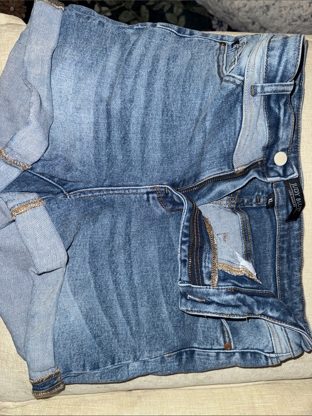 JUDY BLUE Denim Shorts